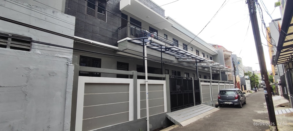 Tampak depan DominiKos